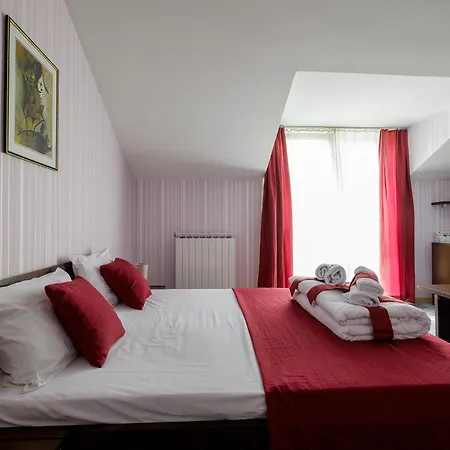 Gasthuis Bulevar 4*