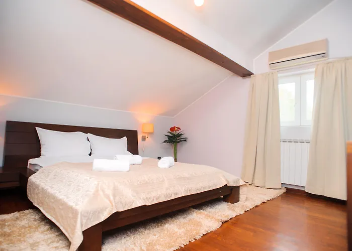 Bulevar Πανσιόν