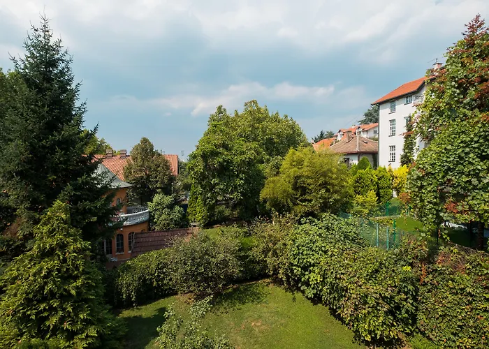 Bulevar Πανσιόν Βελιγράδι